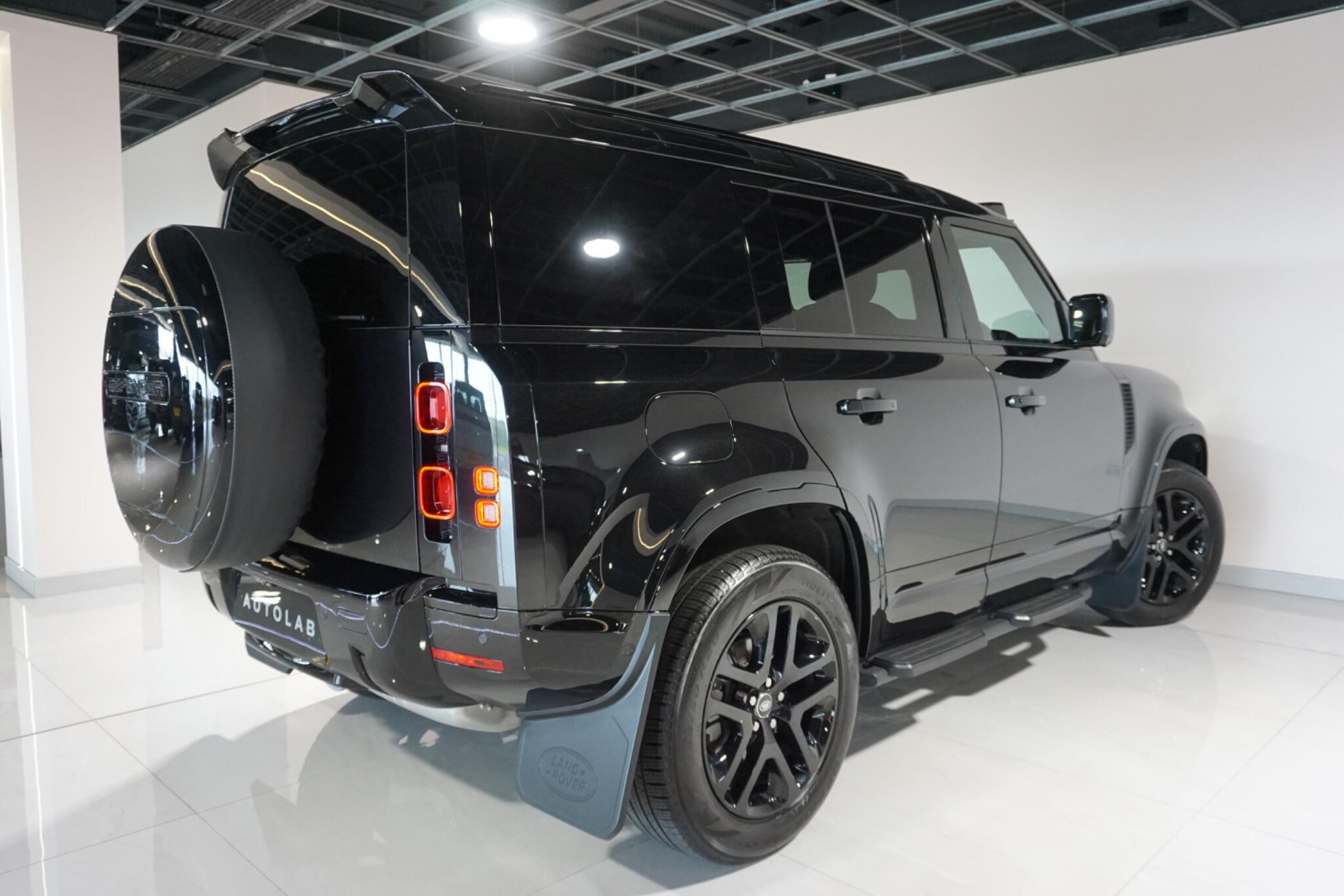 Land Rover Defender 110 3.0 D250 MHEV S Hard Top SUV 5dr Diesel Auto 4WD MWB Euro 6 (s/s) (250 ps)